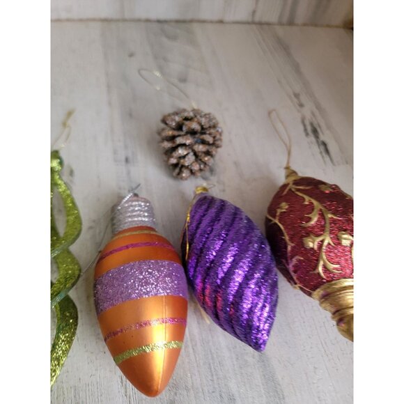 Unique variety bulb glitter swirl pinecone ornament Xmas set - Picture 3 of 8